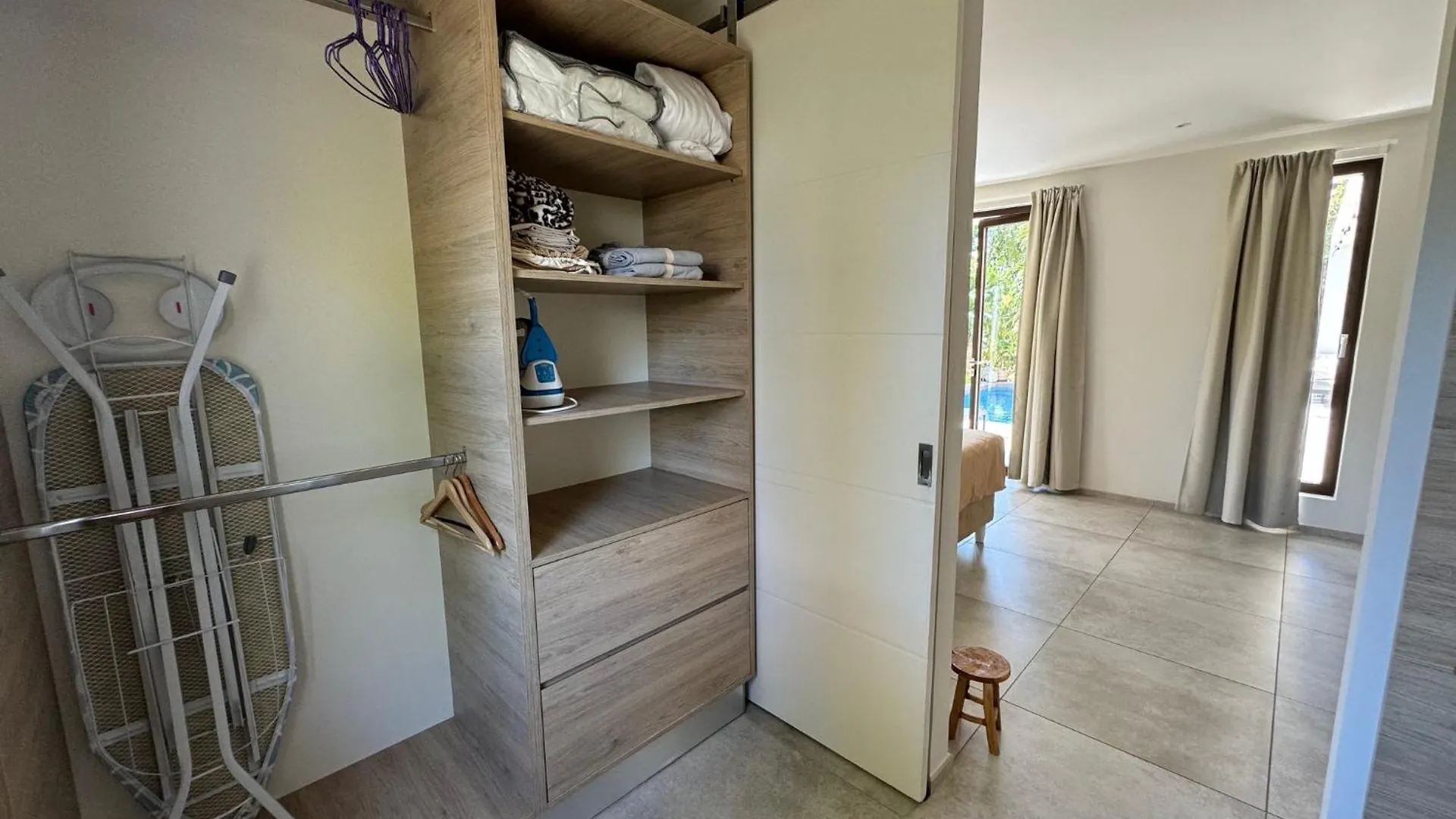 Dushi Home Jan Sofat Luxe Willemstad 0*,  Curacao
